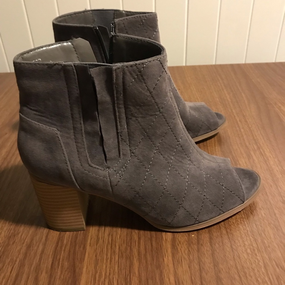 Suede boots